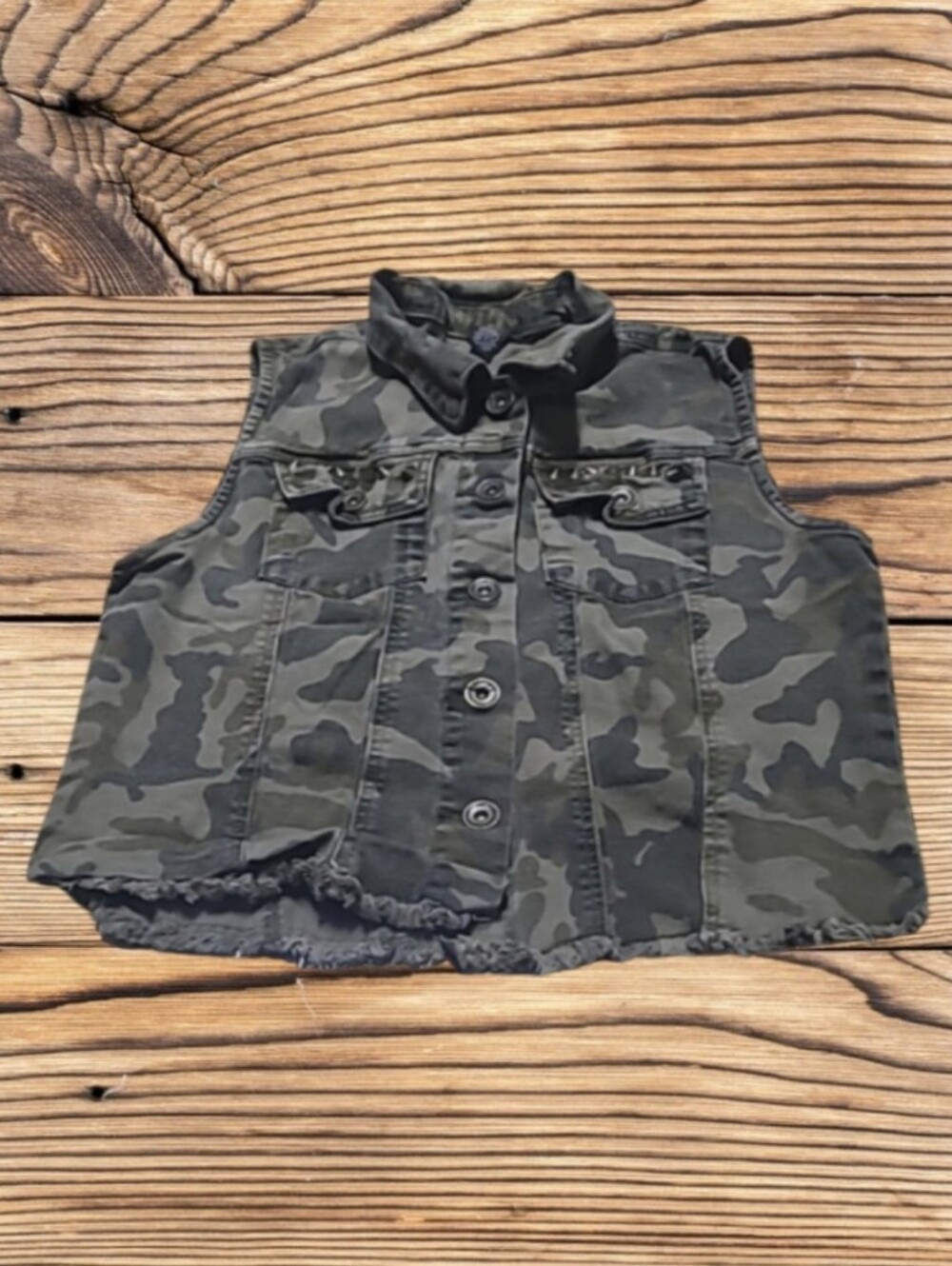 WOMEN'S RUE 21 CAMO TANK TOP VEST JACKET